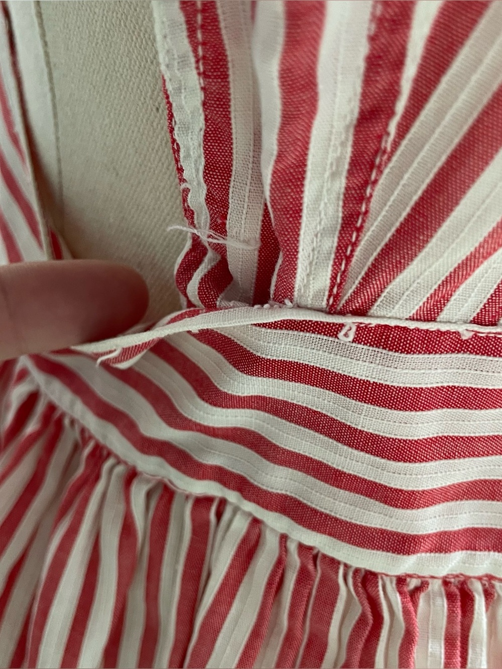 Vintage 50s/60s Candy Striper volunteer Striped White & Pink Pinafore Apron GSH - Picture 14 of 16